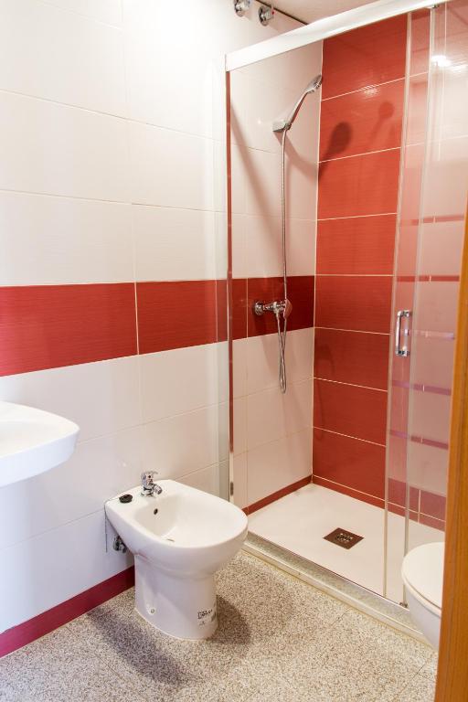 Segundo detalle del baño del apartamento