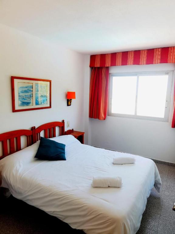 Dormitorio del apartamento con camas individuales